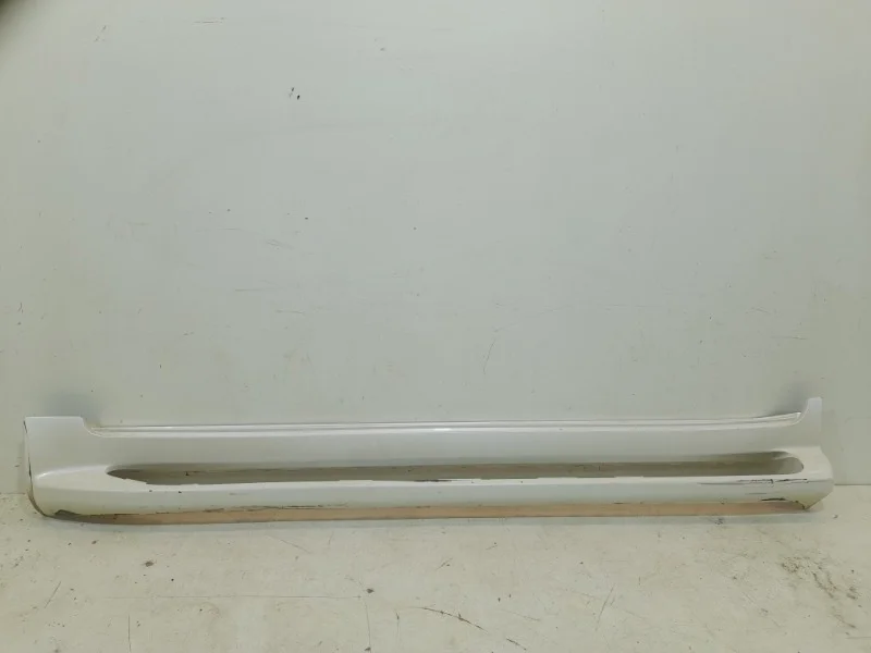 Накладка порога Toyota Land Cruiser 2012-2021 200