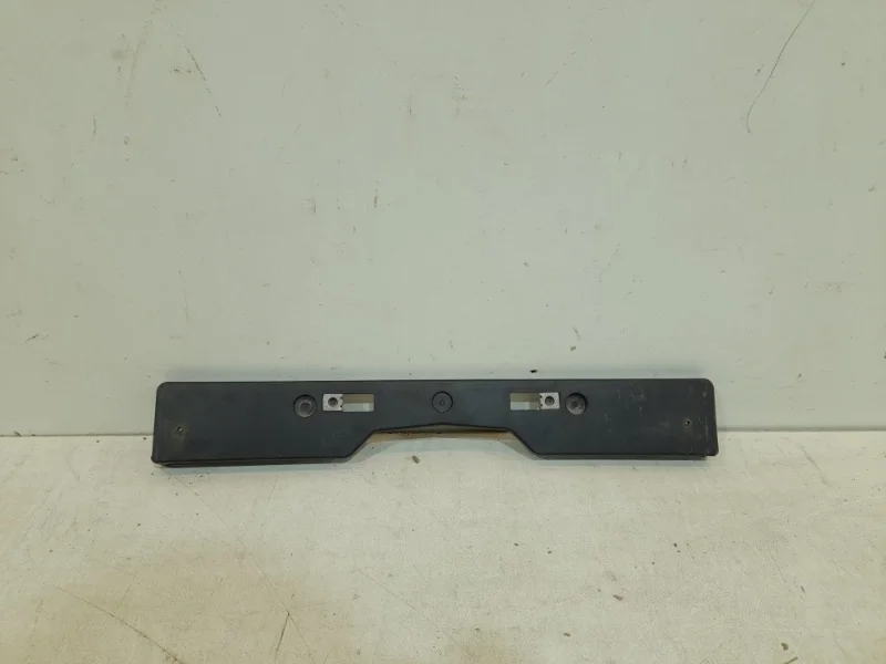 Площадка под гос. номер Toyota Rav4 2016-2019