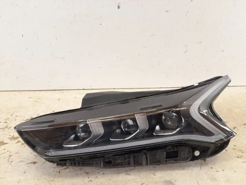 Фара Kia K5 2020-