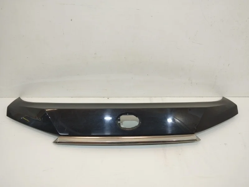 Накладка крышки багажника Lexus RX 2016-2022 4