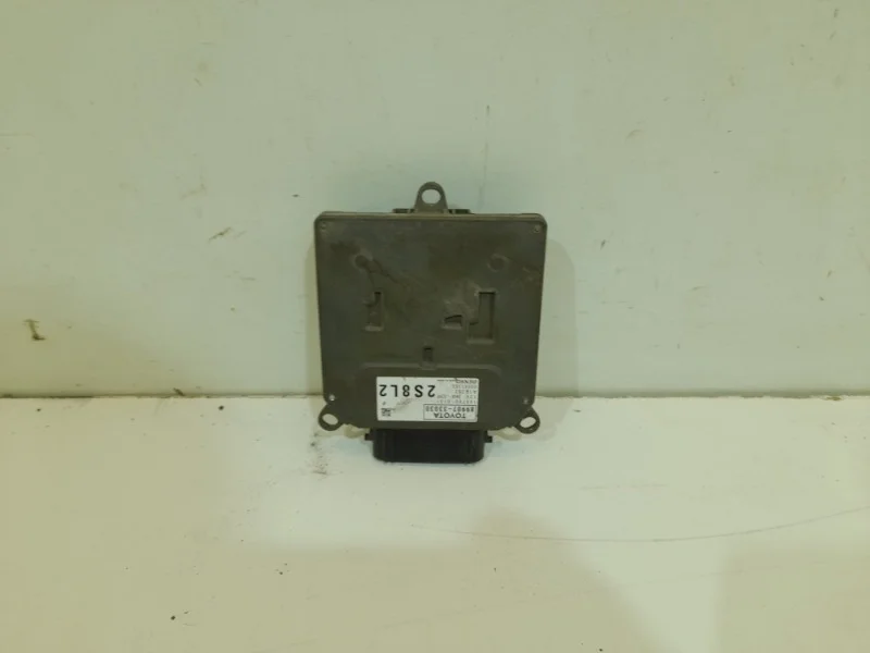 Блок фары Toyota Camry 2018- 70