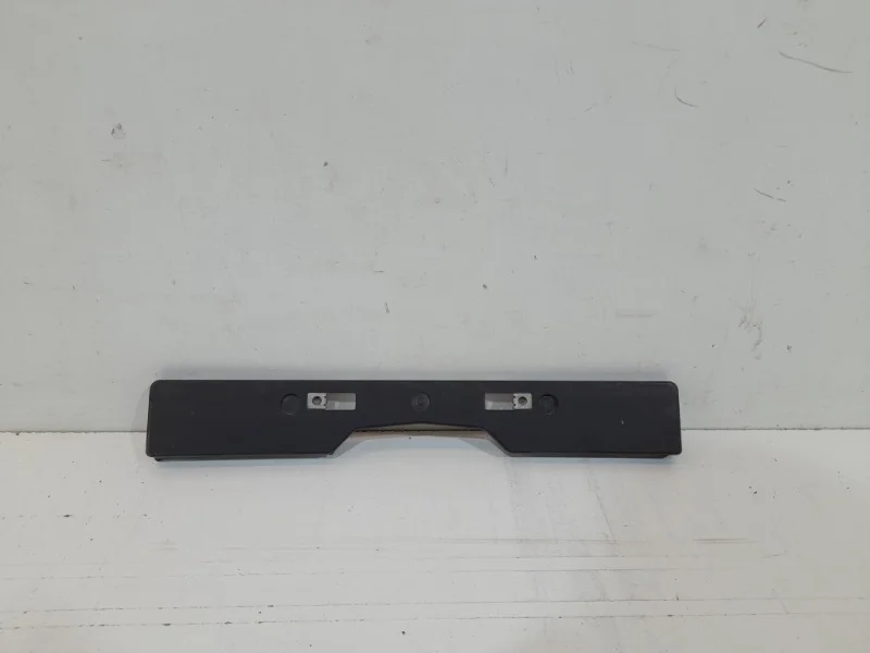 Площадка под гос. номер Toyota Rav4 2016-2019 45