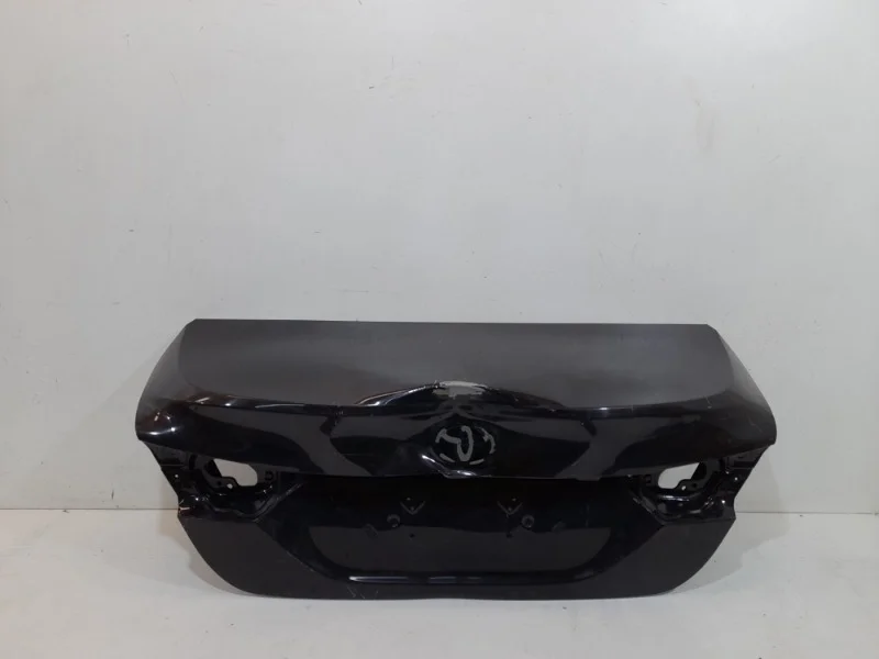 Крышка багажника Toyota Camry 2018- 70