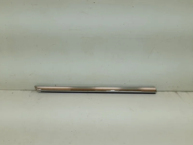 Молдинг двери Toyota Land Cruiser 2016-2022 200