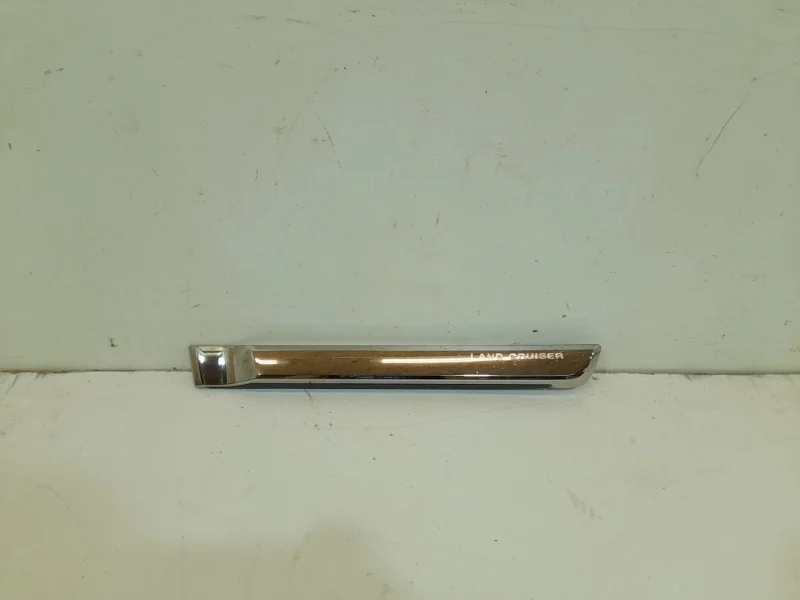 Молдинг двери Toyota Land Cruiser 2016-2022 200