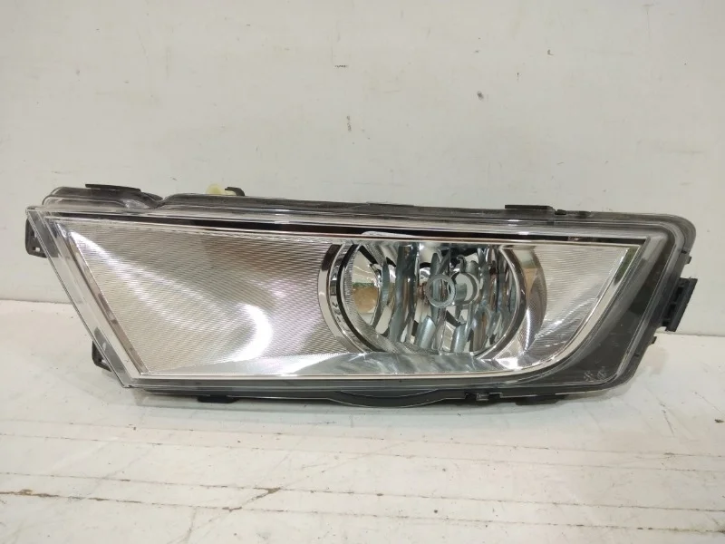 Фара противотуманная Skoda Octavia 2013-2016 A7