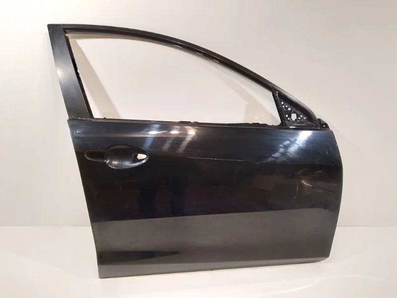 Дверь Mazda 3 2009-2013 BL