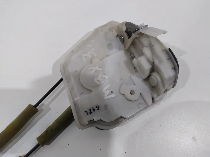 Замок двери Mazda 3 2008-2013 BL