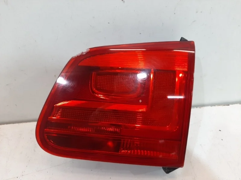 Фонарь Volkswagen Tiguan 2011-2016