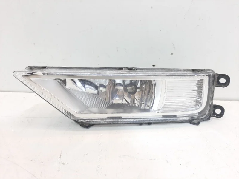 Фара противотуманная Volkswagen Tiguan 2017-2021