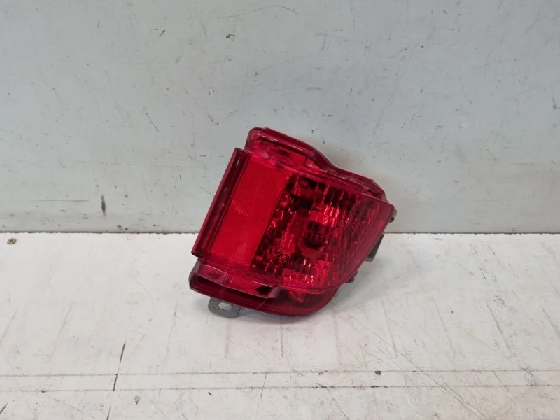 Фонарь противотуманный Toyota Land Cruiser 2016-2021 200