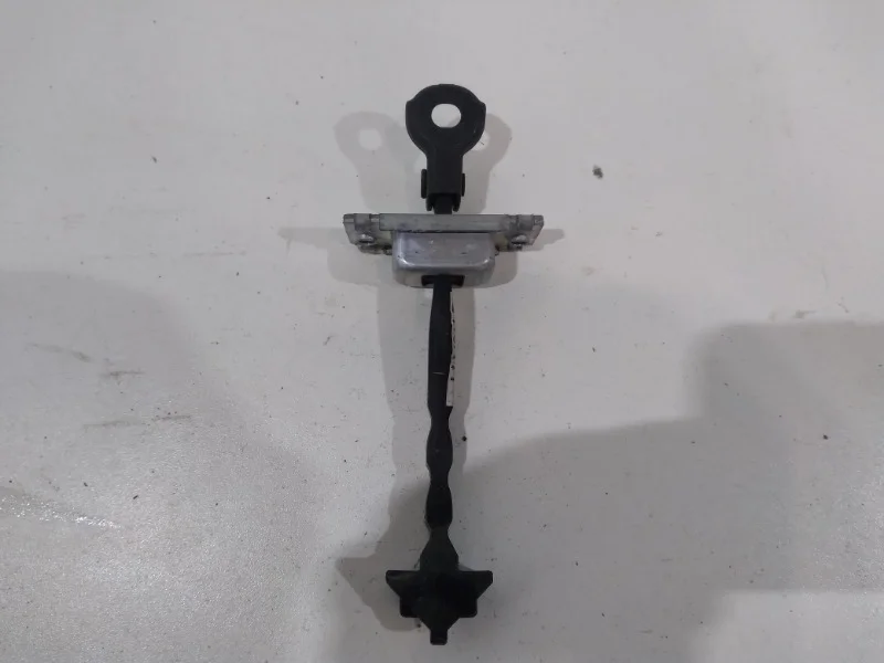 Ограничитель двери Mazda 3 2009-2013 BL