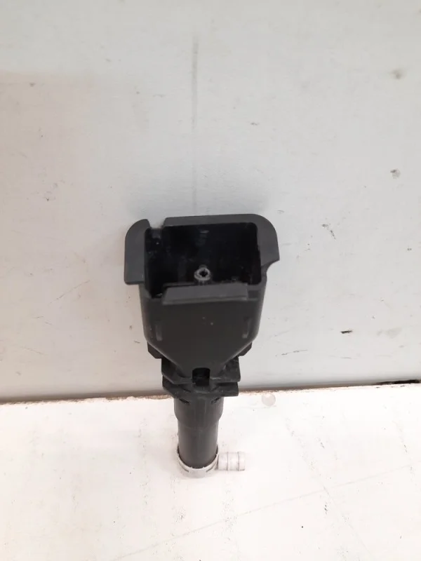 Форсунка омывателя Infiniti QX70 2013-2019 S51