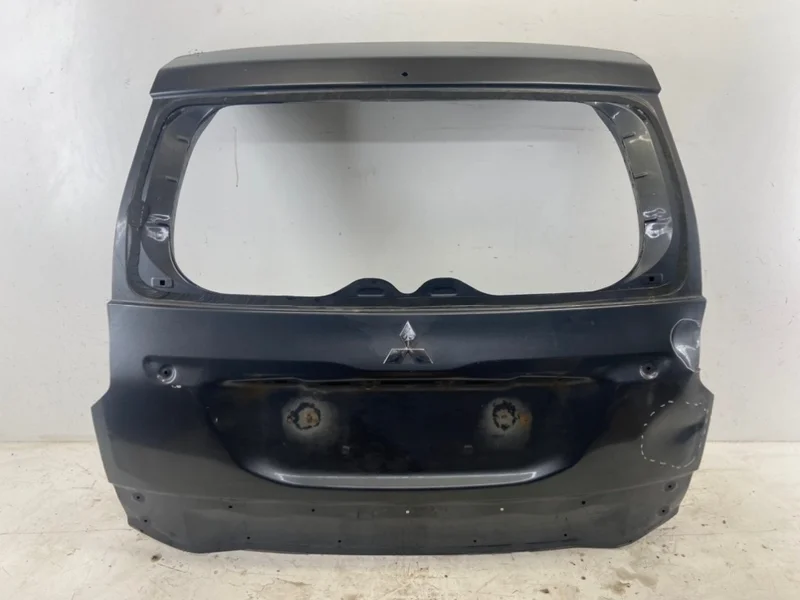 Крышка багажника Pajero Sport 2015- 3