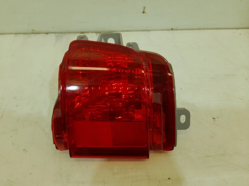 Фонарь противотуманный Toyota Land Cruiser 2015-2021 200