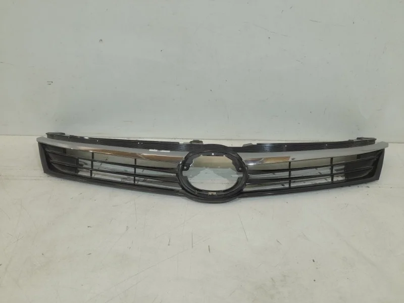 Решетка радиатора Toyota Camry 2014-2018 55