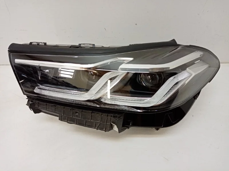 Фара BMW 6er 2020- G32