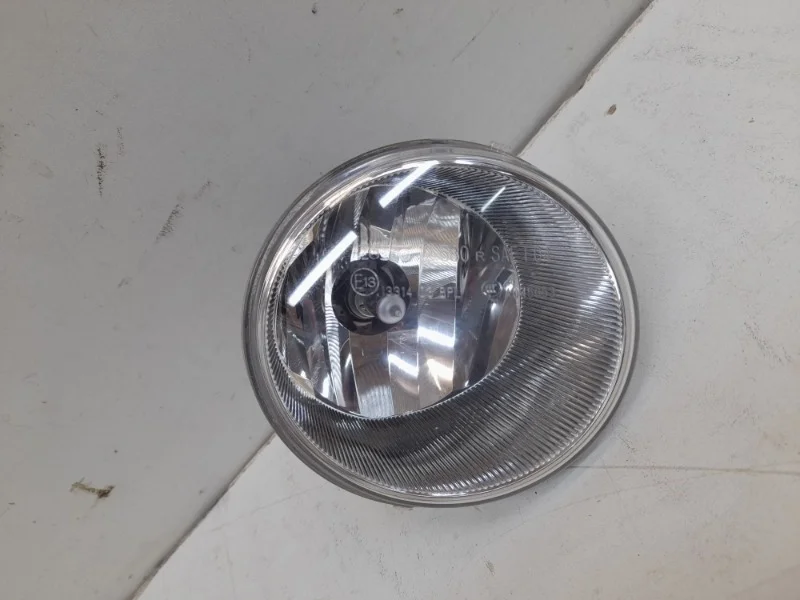 Фара противотуманная Toyota Rav4 2015-2019 40