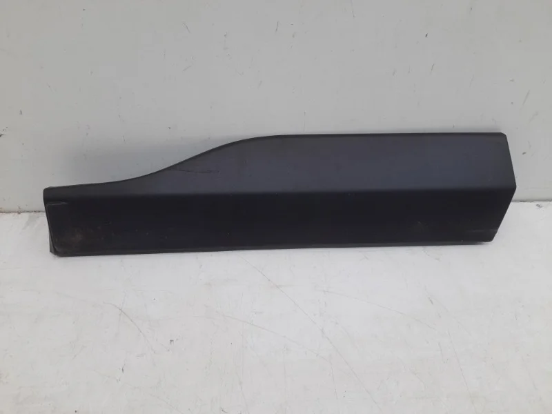 Накладка двери Toyota Rav4 2018-2023 50