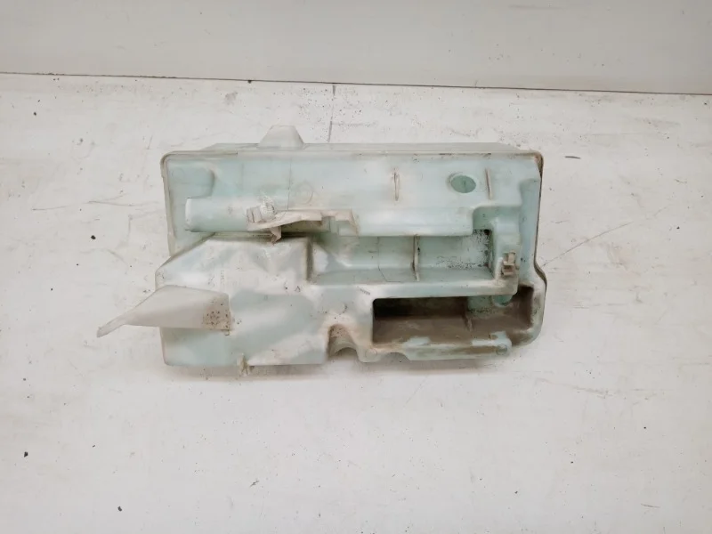 Бачок омывателя Volvo XC60 2008-2018