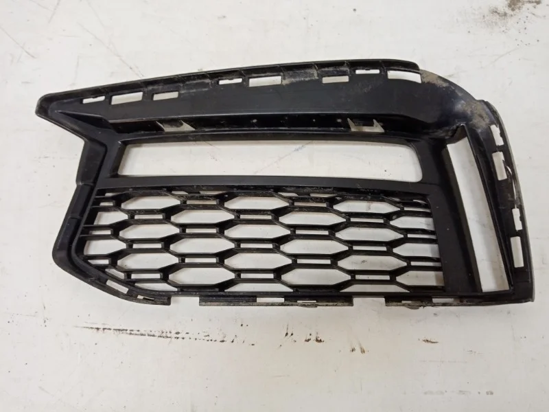 Решетка бампера BMW 5er 20`16- G30