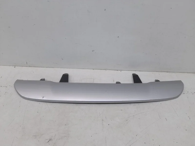 Накладка бампера Toyota Rav4 2015-2019 40