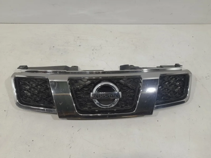Решетка радиатора Nissan X-Trail 2014- T31
