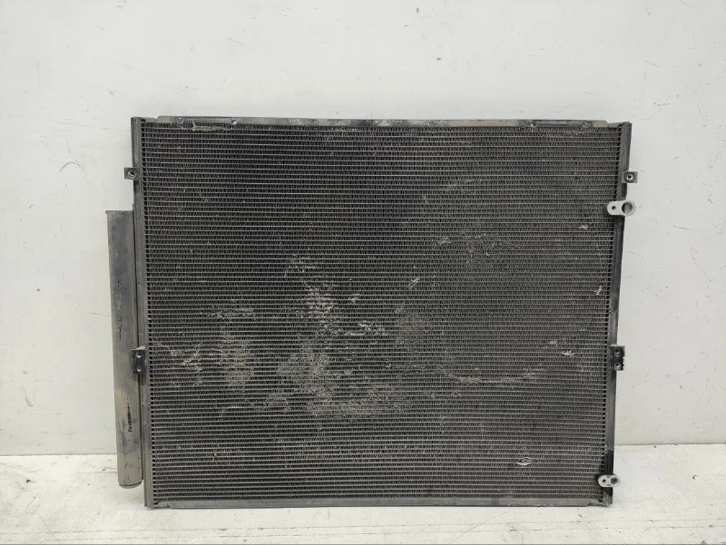 Радиатор кондиционера Toyota LX 2007-2022 3