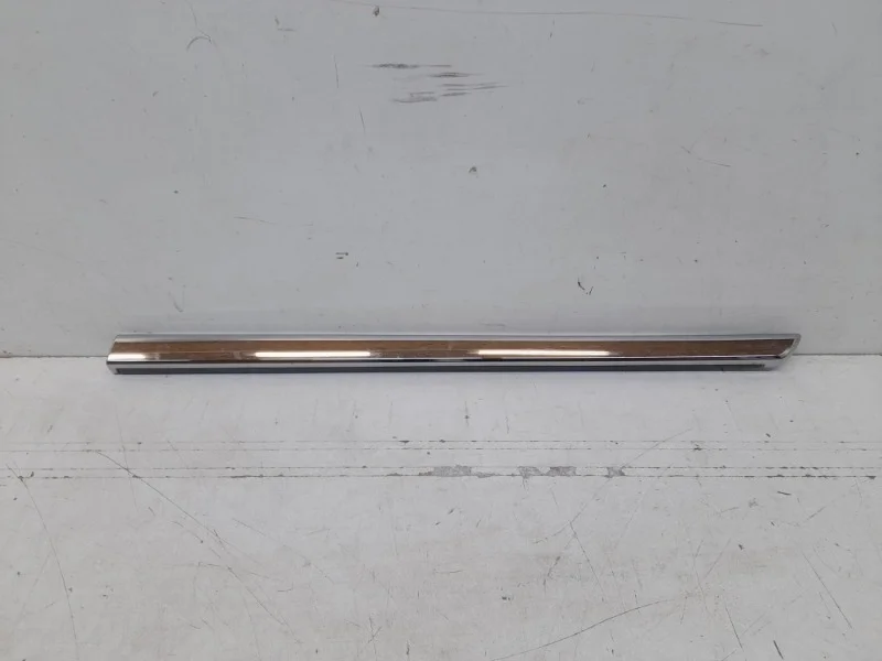 Молдинг двери Toyota Land Cruiser 2016-2021 200