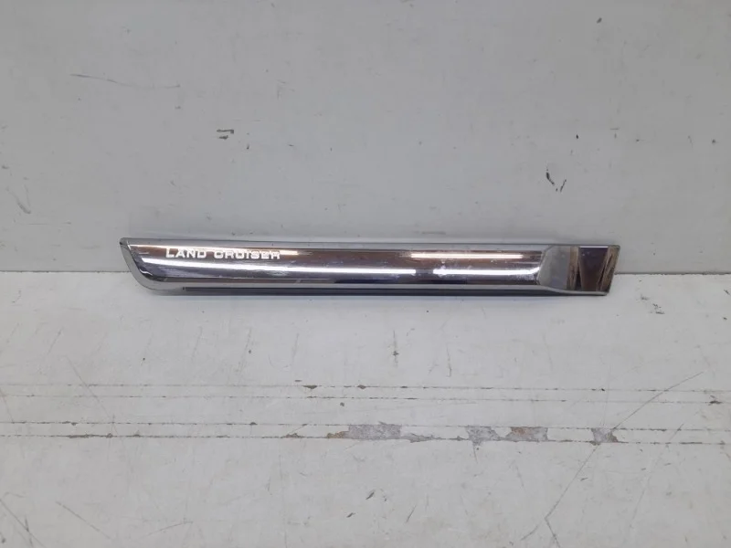 Молдинг двери Toyota Land Cruiser 2016-2021 200