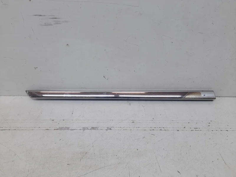 Молдинг двери Toyota Land Cruiser 2016-2021 200