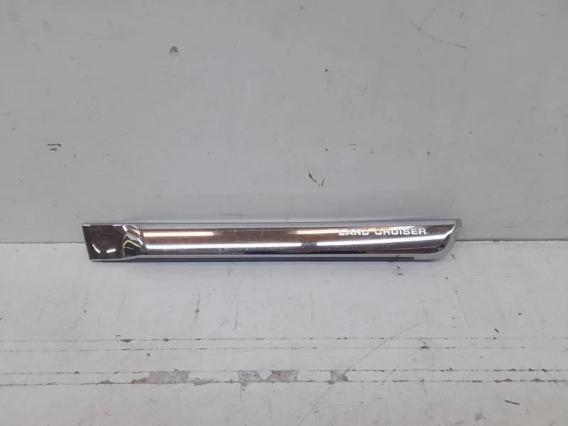 Молдинг двери Toyota Land Cruiser 2016-2021 200