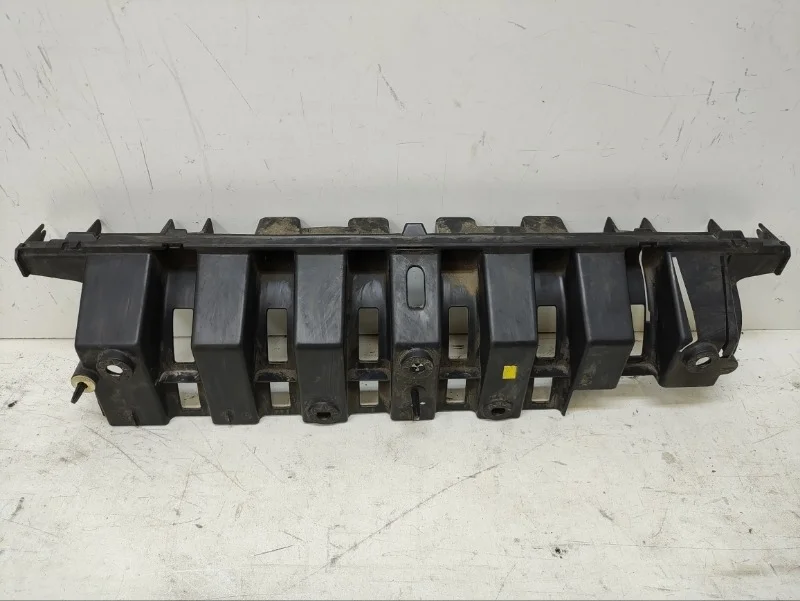 Кронштейн бампера Peugeot 3008 2009-2016