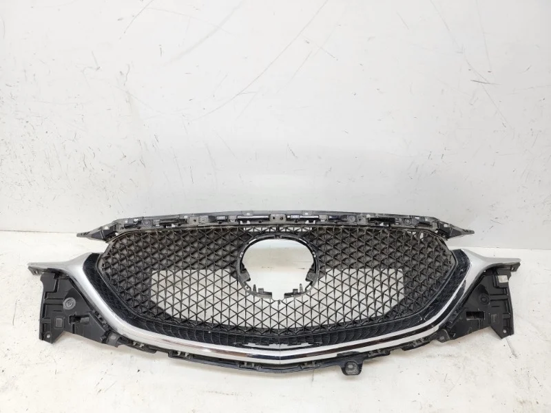 Решетка радиатора Mazda CX-5 2017-2021