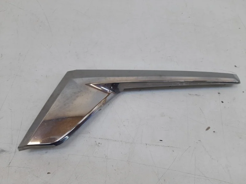 Хром фары Toyota Land Cruiser 2015-2021 200