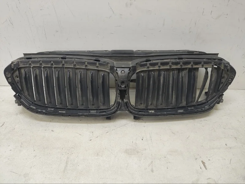 Решетка радиатора BMW 5er 2016- G30