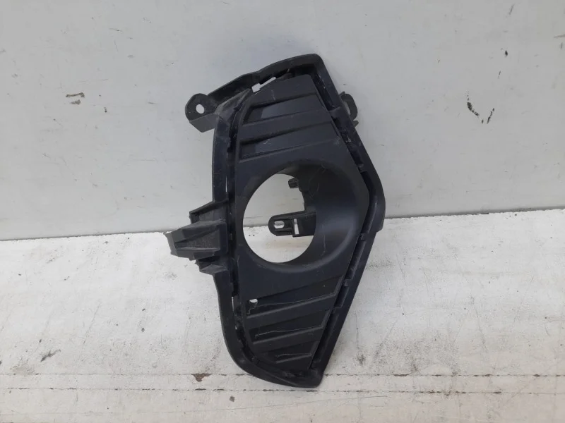 Окантовка птф Toyota RAV4 2018-2023 XA50