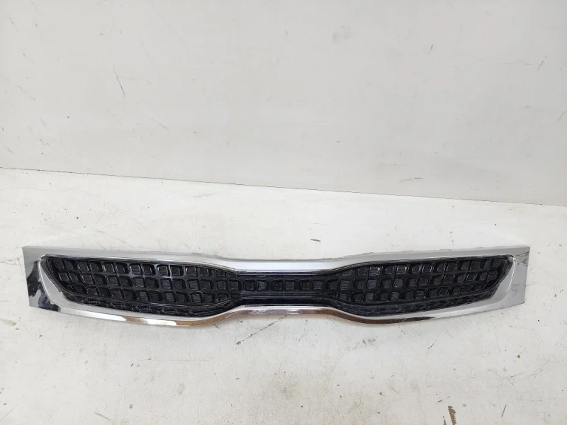 Решетка радиатора Kia Rio X-Line 2017-2020 4