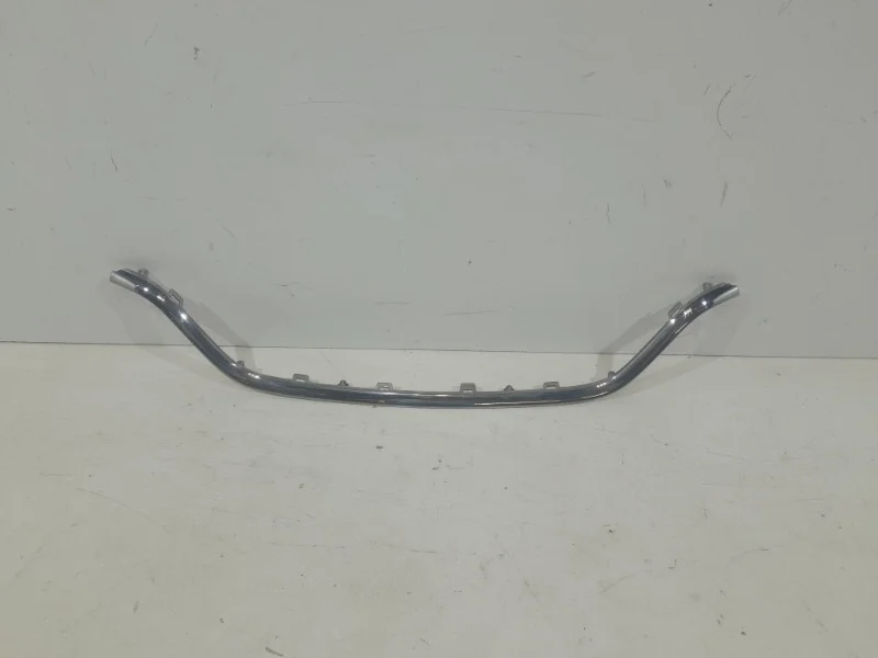 Молдинг решетки радиатора Renault Logan 2018-