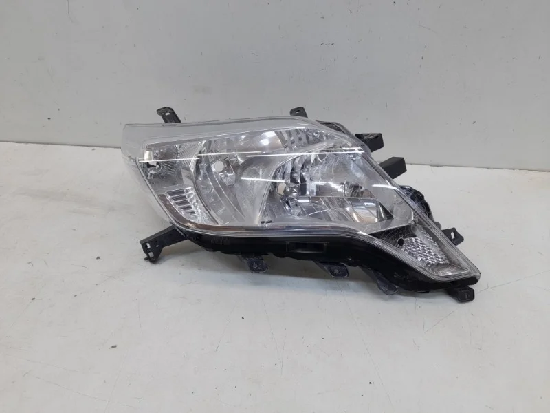 Фара Toyota Land Cruiser Prado 2013-2017 150