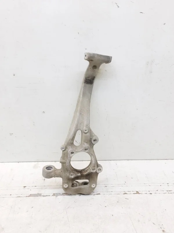 Кулак поворотный AUDI Q7 2015-2020 4M