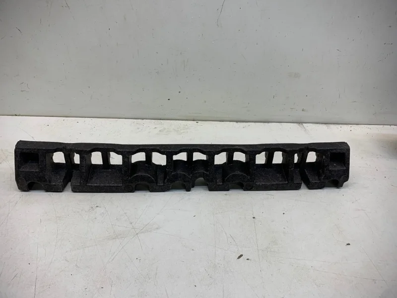 Абсорбер бампера Volkswagen Touareg 2018-2023