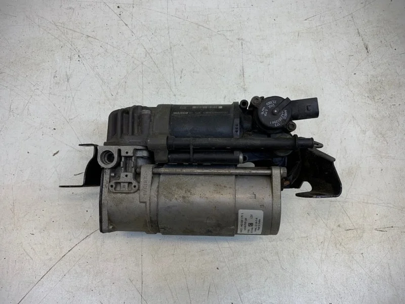 Компрессор подвески Mercedes-Benz CLS 2010-2017 W218