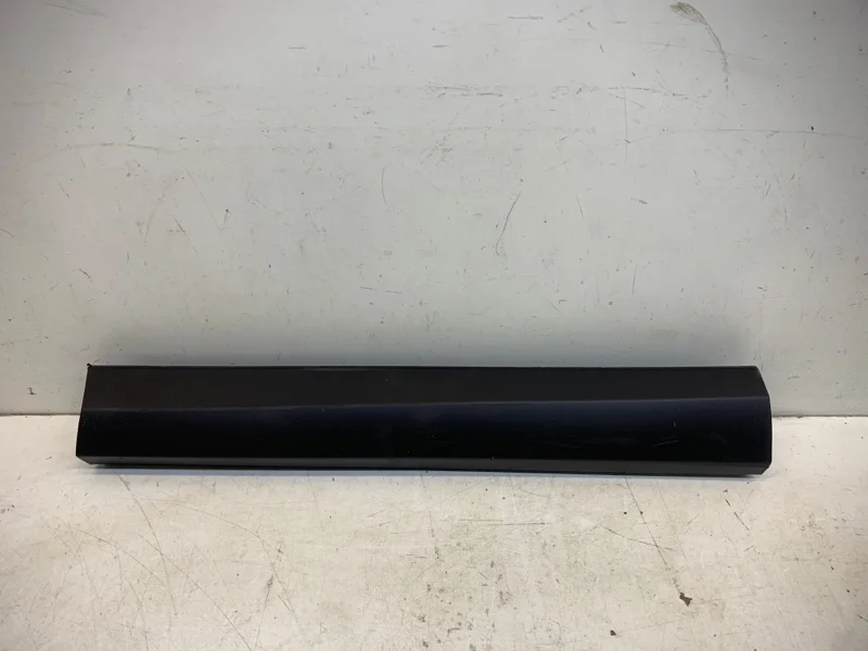 Накладка двери Toyota Rav4 2015-2019 40