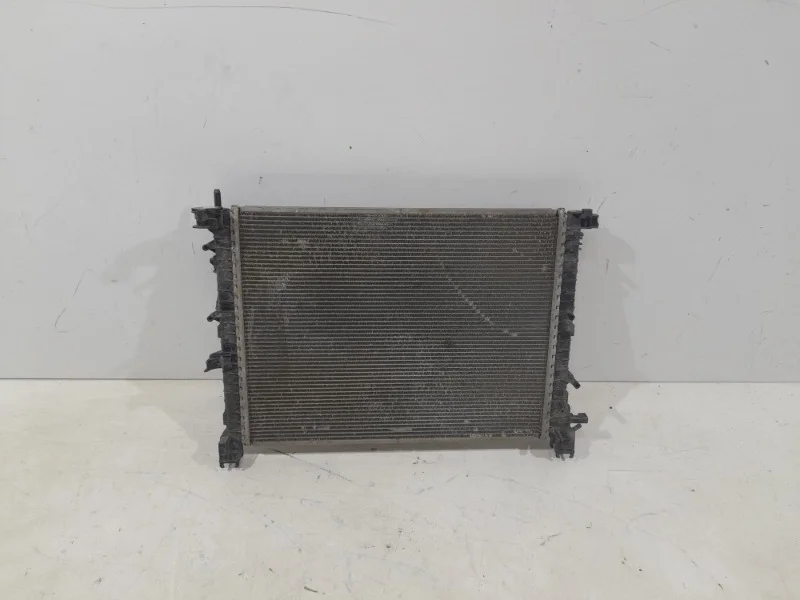 Радиатор охлаждения Renault Kaptur 2016-