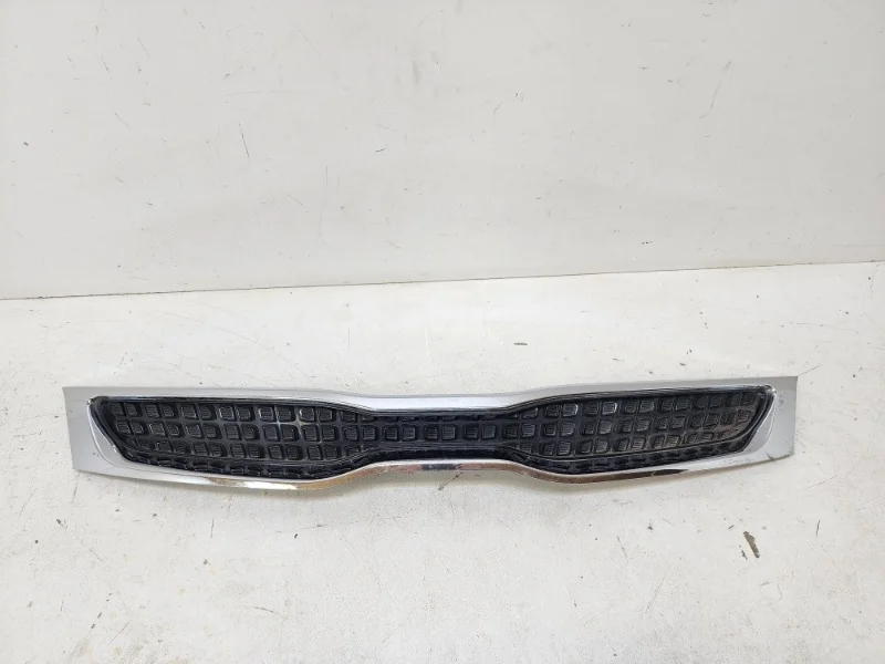 Решетка радиатора Kia Rio X-Line 2017-2021 4