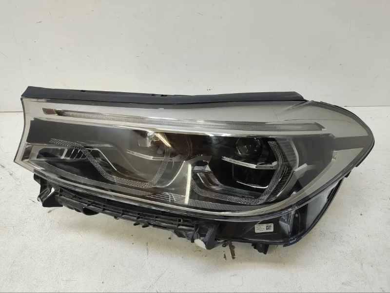 Фара BMW 6er 2017- G32