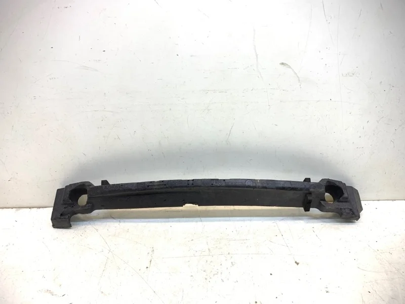 Абсорбер бампера Toyota Rav4 2012-2019 40