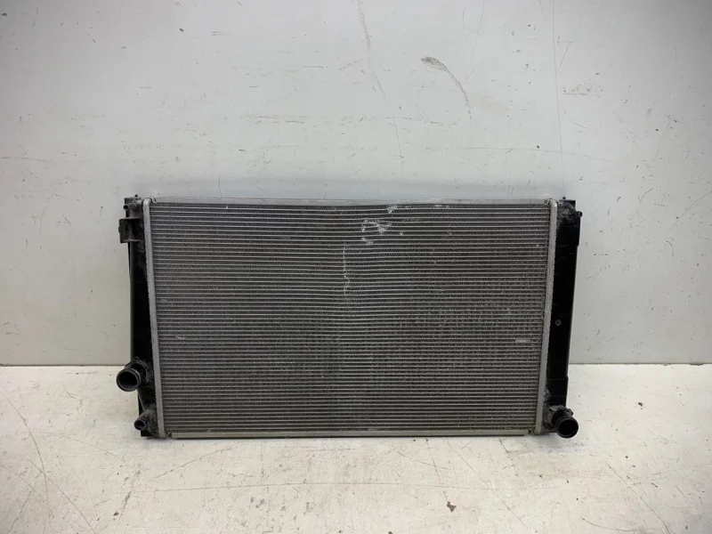 Радиатор двс Toyota Rav4 2012-2015 40