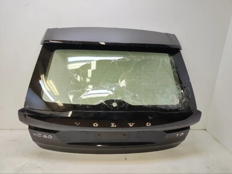 Крышка багажника Volvo XC60 2017-